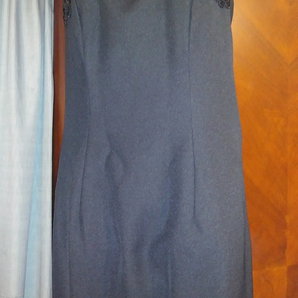 Dress - Picture 2 of 8